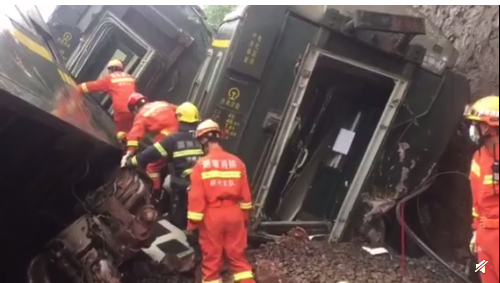 南郴州境内T179次列车脱轨 尚无人员遇难